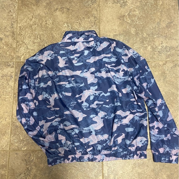 Women’s Reebok Wind Breaker - Picture 2 of 2